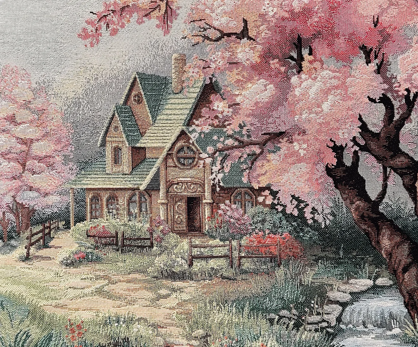 casa con albero di pesco